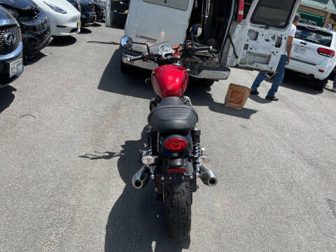 2016 Triumph Mcy