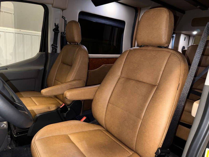 2024 Ford Transit 250