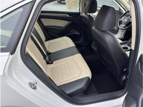 2015 Volkswagen Passat