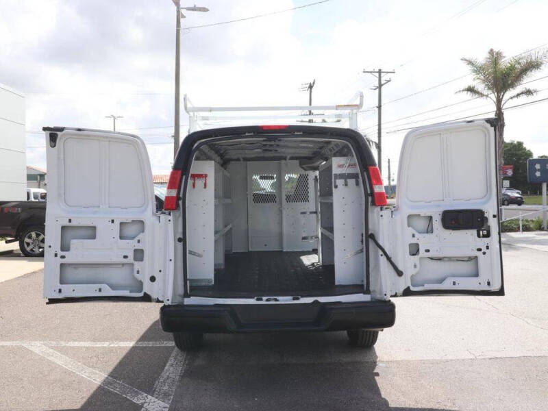 2023 GMC Savana 2500