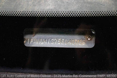 2005 Ford Excursion XLT