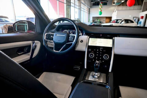 2022 Land Rover Discovery Sport P250 SE R-Dynamic