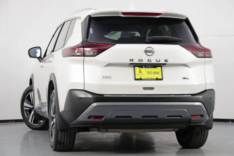 2022 Nissan Rogue SL