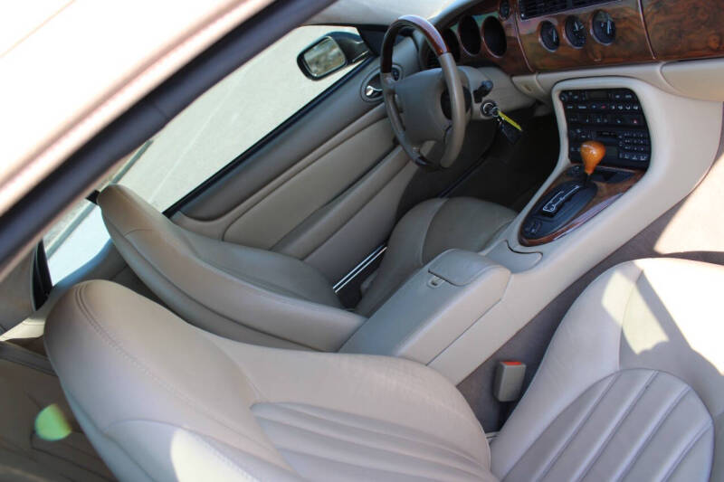 2000 Jaguar XK-Series XK8