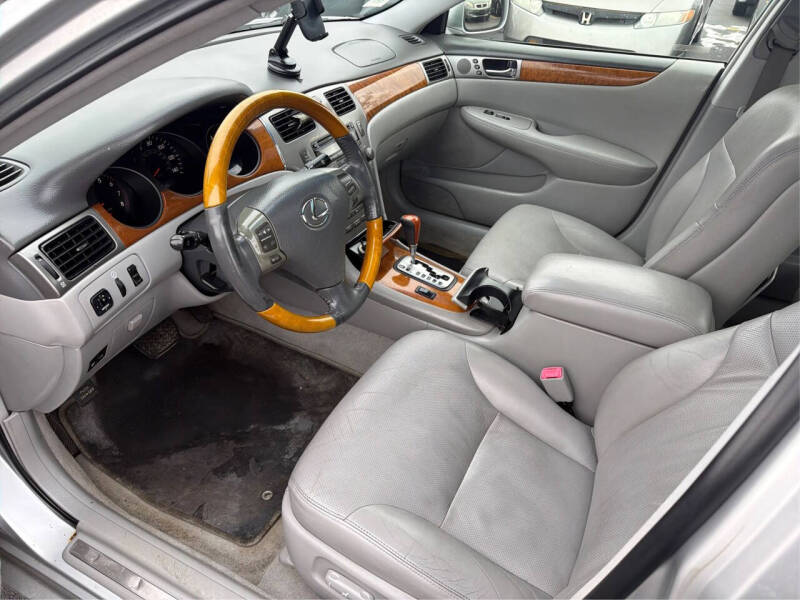 2005 Lexus ES 330