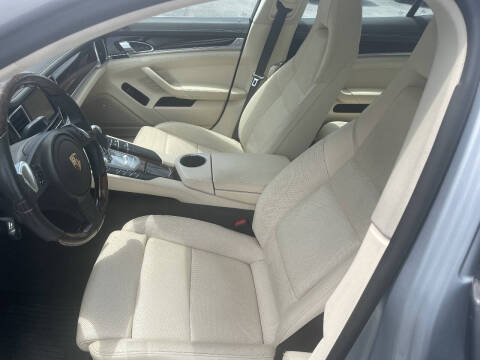 2014 Porsche Panamera 4S