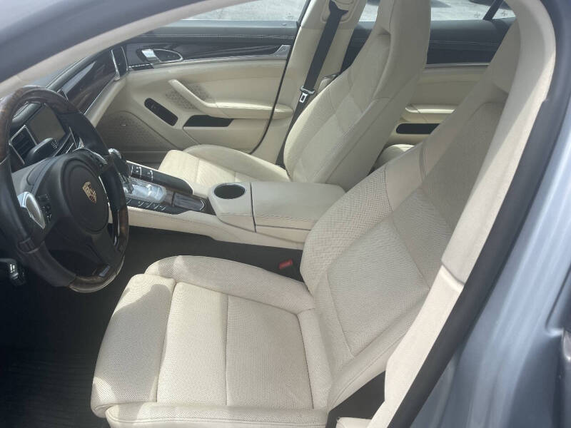 2014 Porsche Panamera 4S