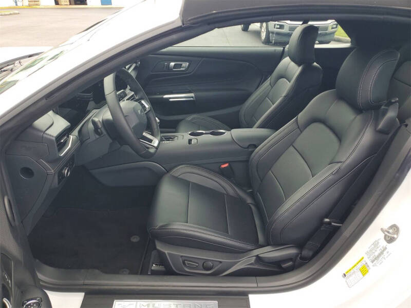 2025 Ford Mustang EcoBoost Premium