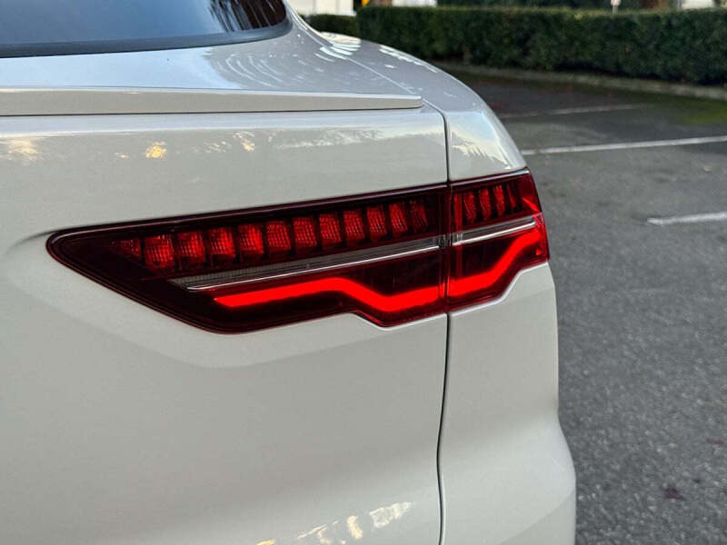 2022 Jaguar I-PACE EV400 HSE