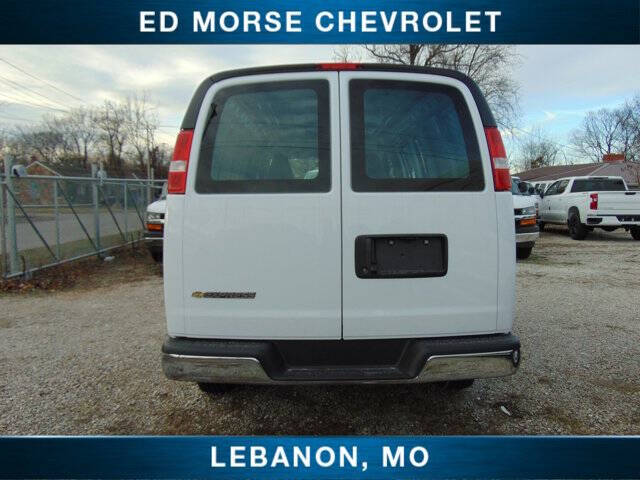 2025 Chevrolet Express 2500