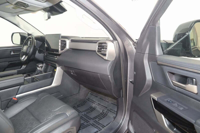 2023 Toyota Tundra Limited HV