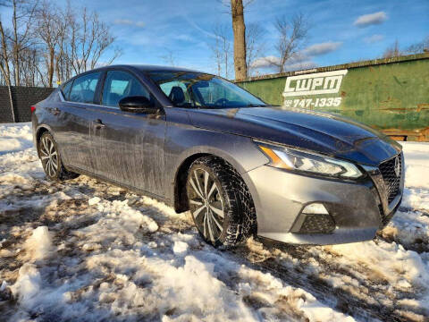 2022 Nissan Altima 2.5 SR