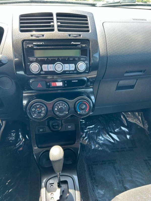 2008 Scion xD