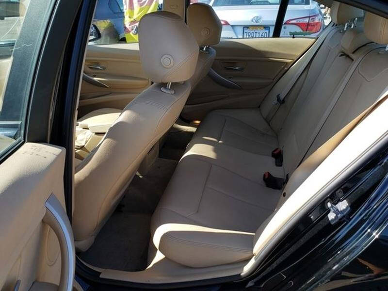 2014 BMW 3 Series 320i