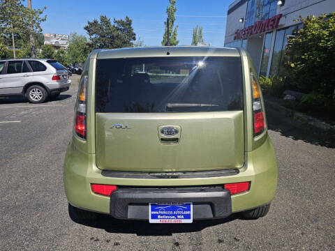 2011 Kia Soul +