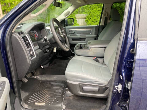 2017 RAM 1500 SLT