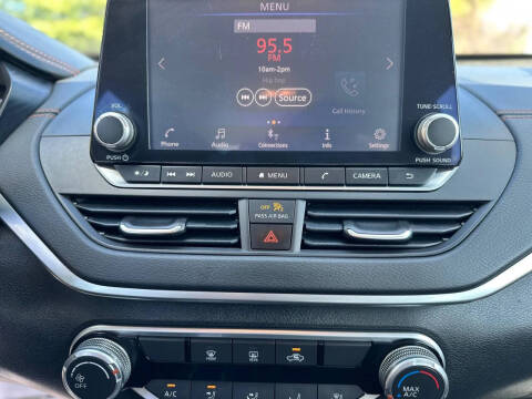 2021 Nissan Altima 2.5 SR