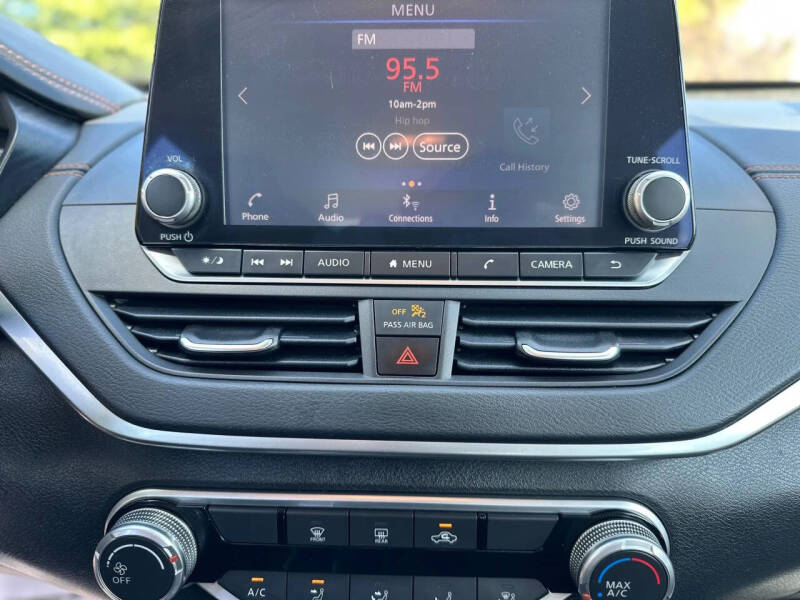 2021 Nissan Altima 2.5 SR