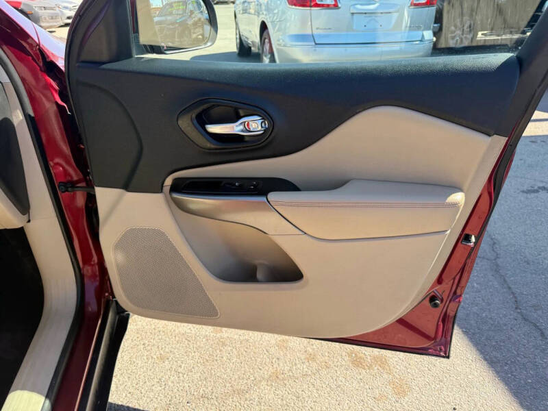 2019 Jeep Cherokee Latitude