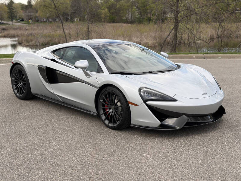 2017 McLaren 570GT