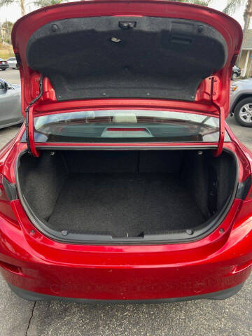 2016 Mazda MAZDA3 i Sport