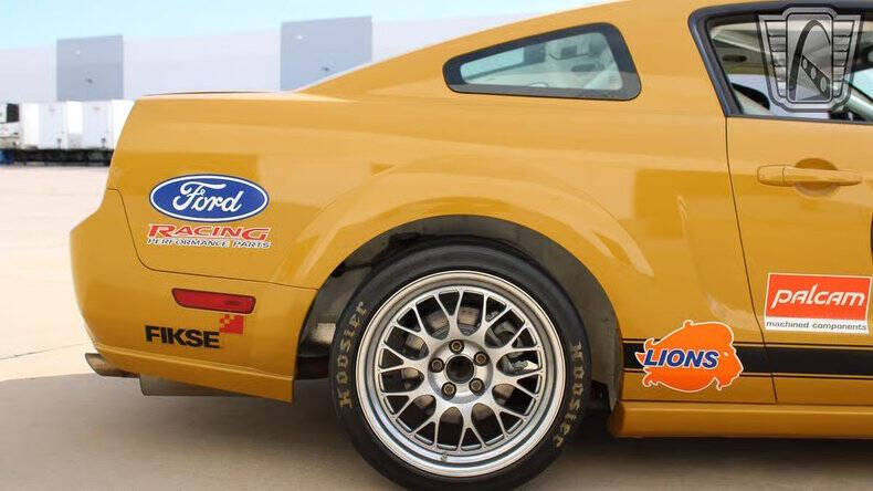 2005 Ford Mustang