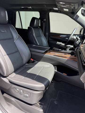 2023 Cadillac Escalade Premium Luxury