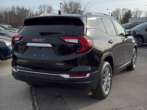 2024 GMC Terrain SLT