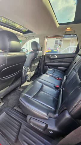 2016 Nissan Pathfinder SL