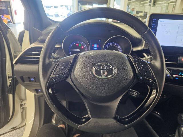 2021 Toyota C-HR LE