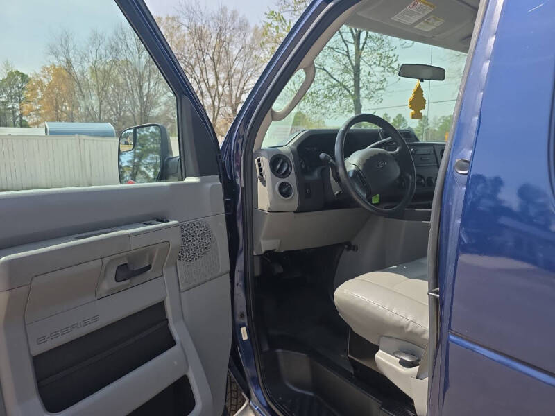 2014 Ford E-Series E-350 SD XL