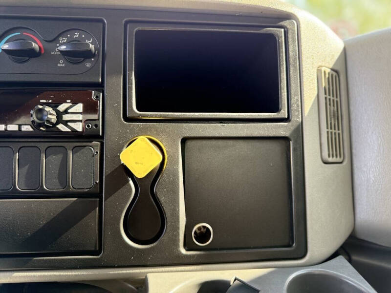 2019 International DuraStar 4300