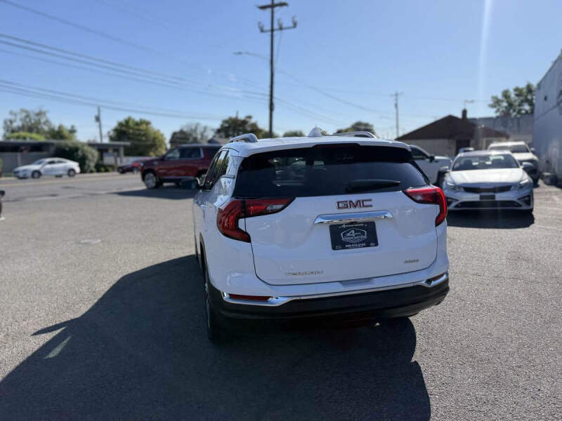 2020 GMC Terrain SLT