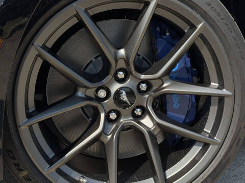 2025 Ford Mustang Dark Horse