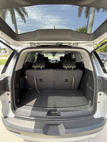 2017 GMC Acadia SLE-1