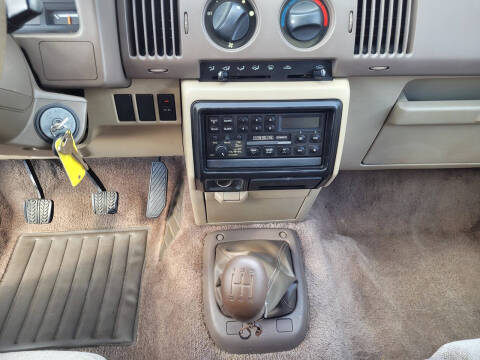 1989 Mazda MPV