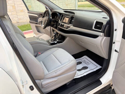 2015 Toyota Highlander LE Plus