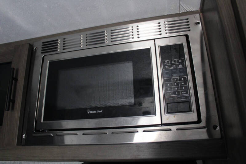 2022 Coachmen RV Clipper 182DBU