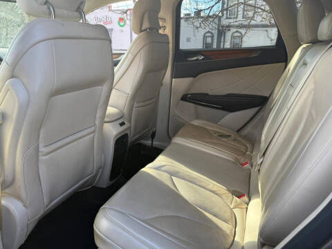 2017 Lincoln MKC Select