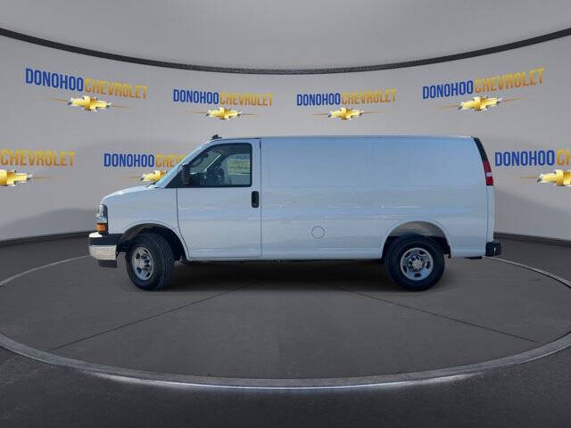 2025 Chevrolet Express 2500