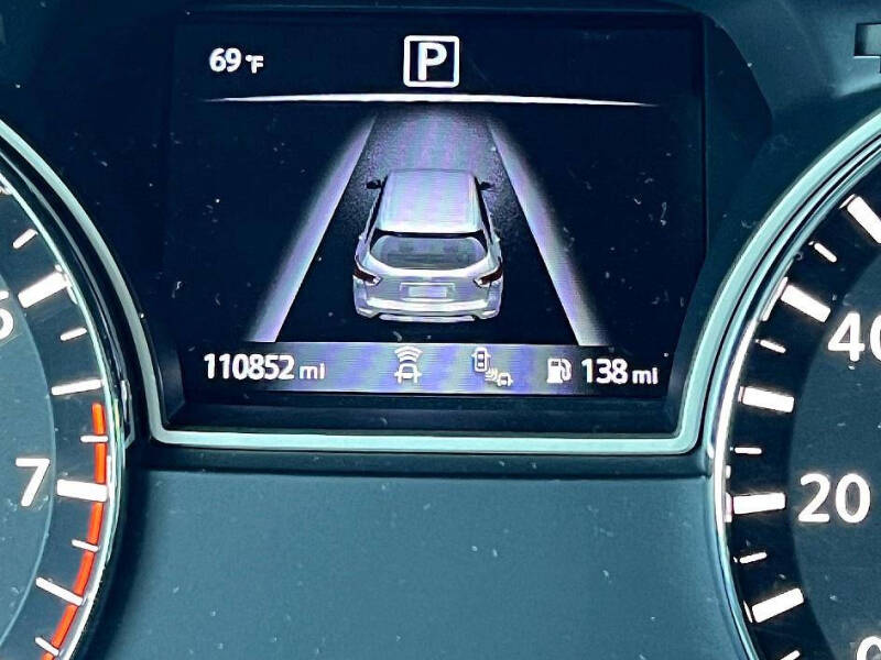 2019 Nissan Pathfinder SV