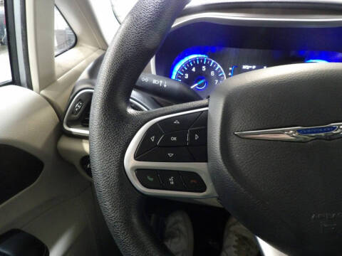2021 Chrysler Voyager L