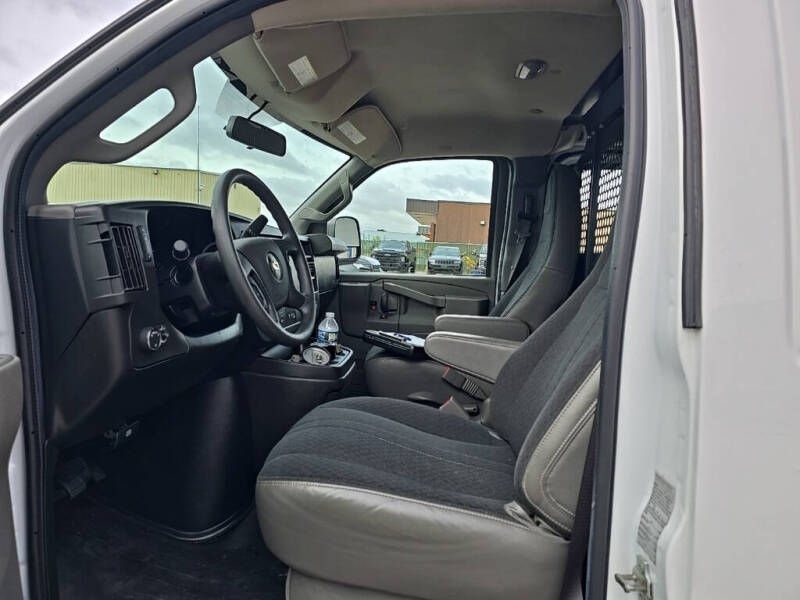 2021 Chevrolet Express 2500