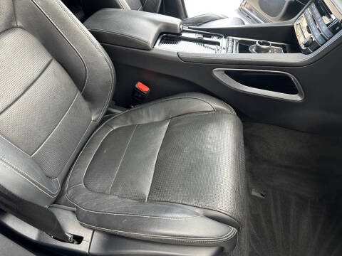 2019 Jaguar F-PACE S