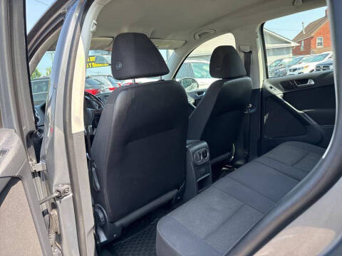 2018 Volkswagen Tiguan Limited 2.0T 4Motion