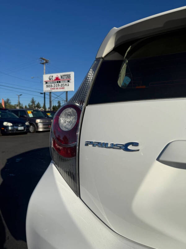 2013 Toyota Prius c Three