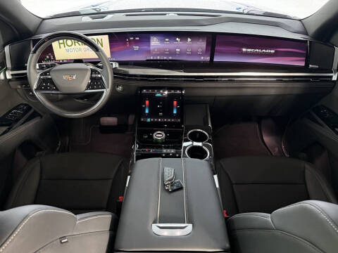 2025 Cadillac Escalade ESV Luxury