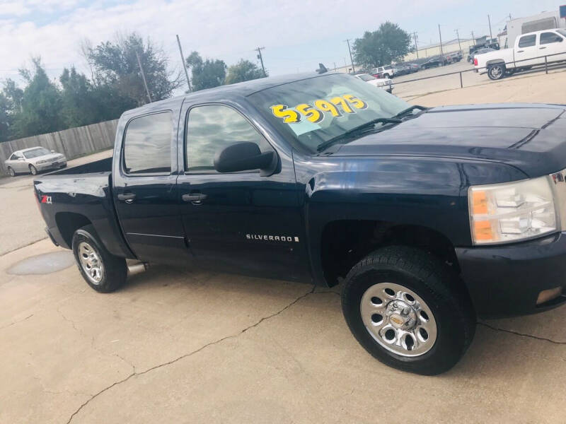 2008 Chevrolet Silverado 1500 for sale at Pioneer Auto in Ponca City OK