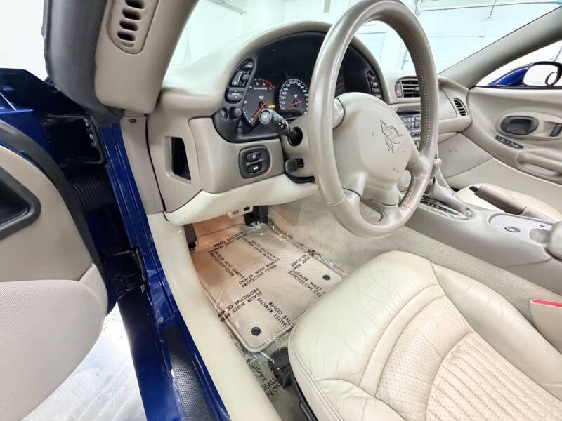 2004 Chevrolet Corvette