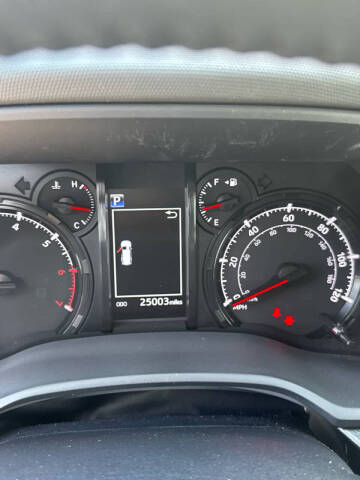 2024 Toyota 4Runner SR5